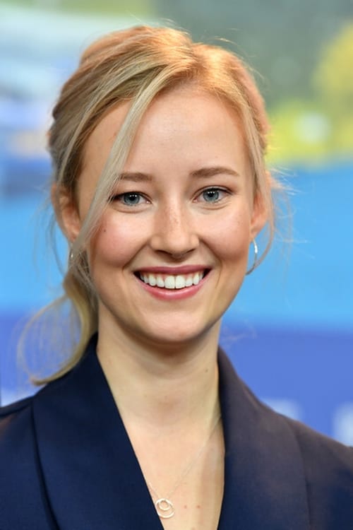 Photo of Izel Bezuidenhout, Acting