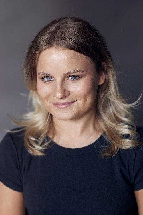 Photo of Holly Pretorius, Directing