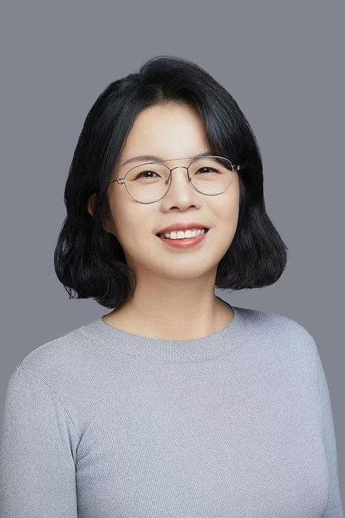 Photo of Hua Weilin, Writing