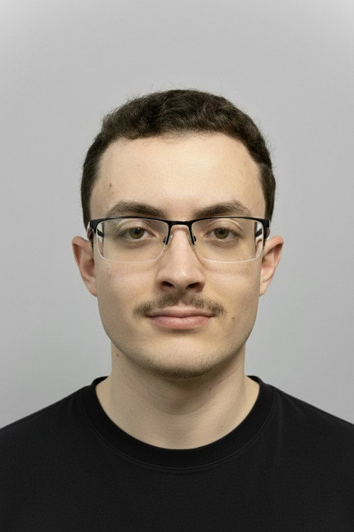 Photo of J. Junqueira, Writing