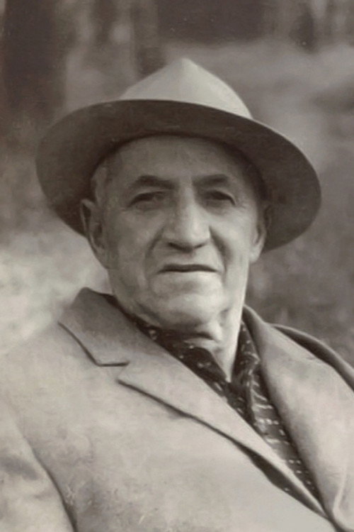 Photo of Vladimir Shveytser, Writing