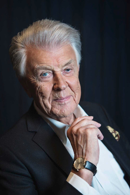 Sven-Bertil Taube profile