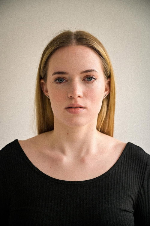 Photo of Petra Serafina Tóth, Acting
