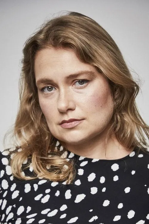 Merritt Wever profile