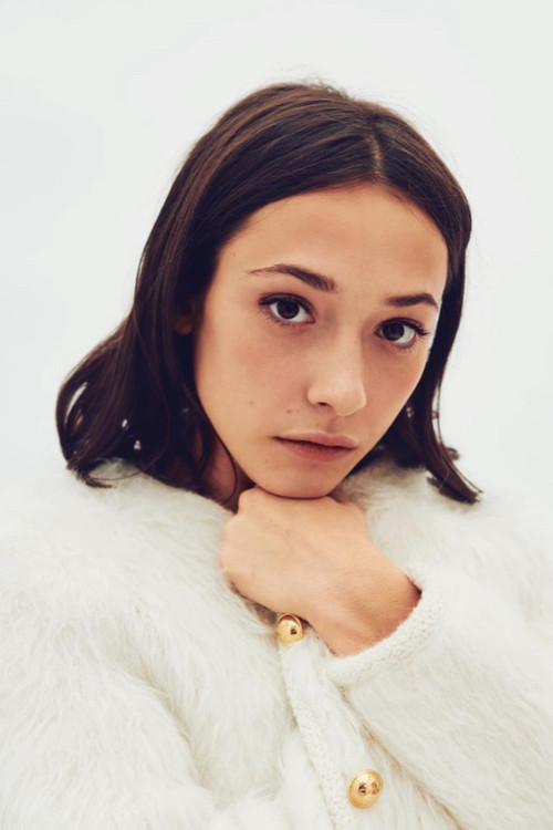 Suzanne Jouannet profile