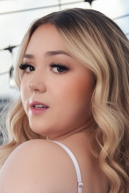 Photo of Vanna Rose, Acting