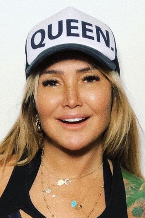 Yonca Evcimik profile