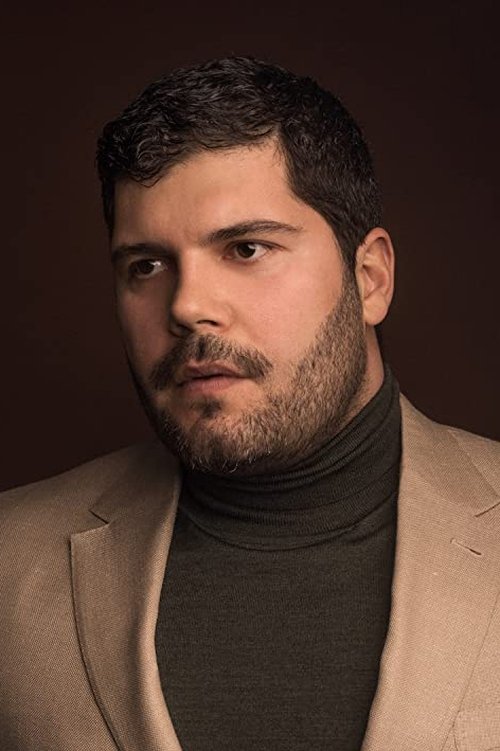 Salvatore Esposito profile