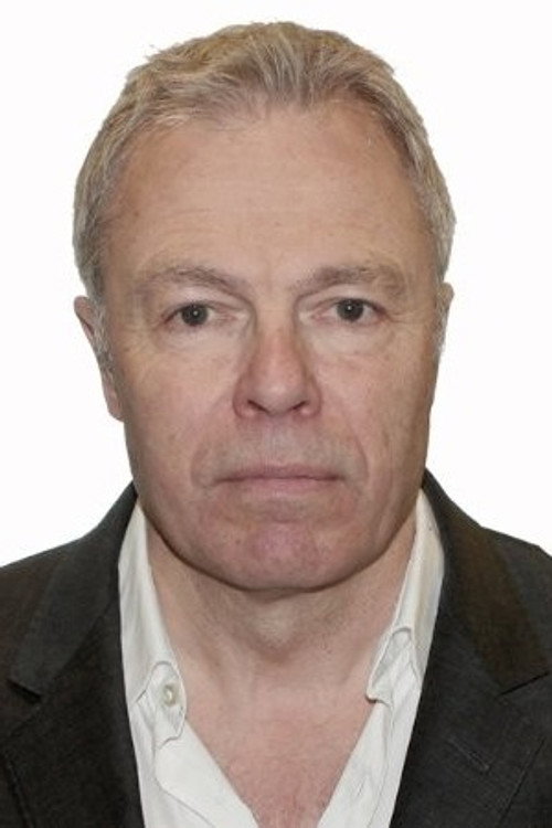 Gavin Hewitt profile