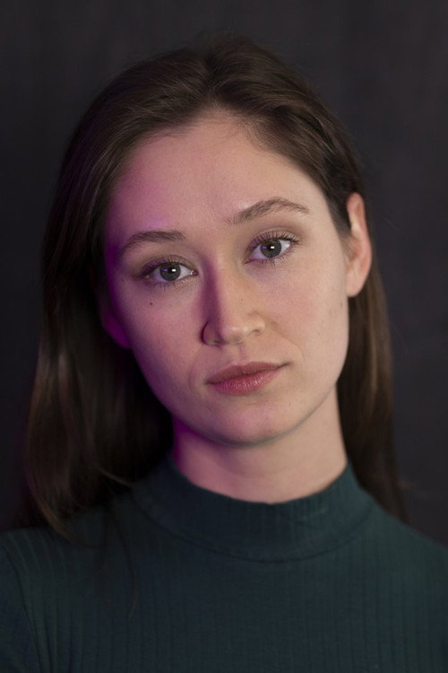 Photo of Julia Kern, Acting