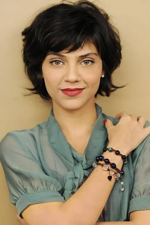 Letícia Persiles profile