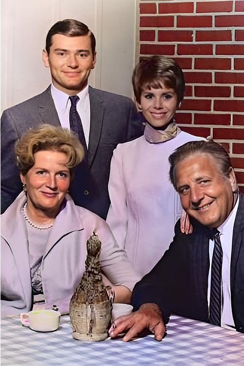 Love on a Rooftop poster