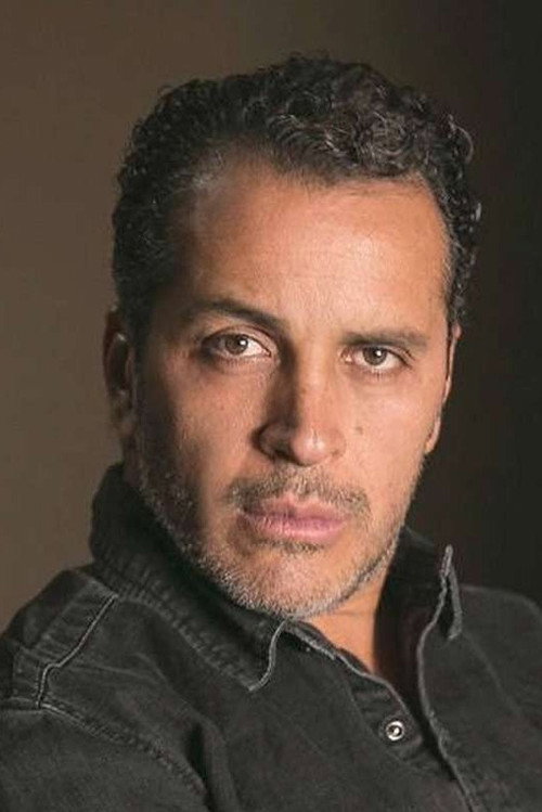 Gustavo Loza profile