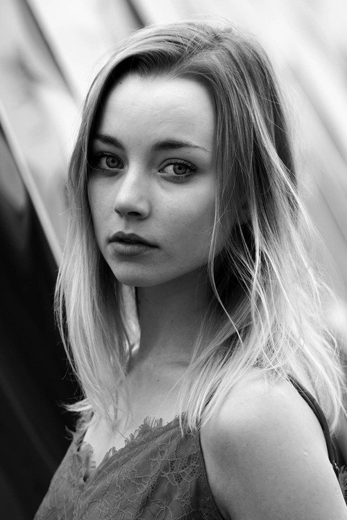Photo of Kamila Urzędowska, Acting