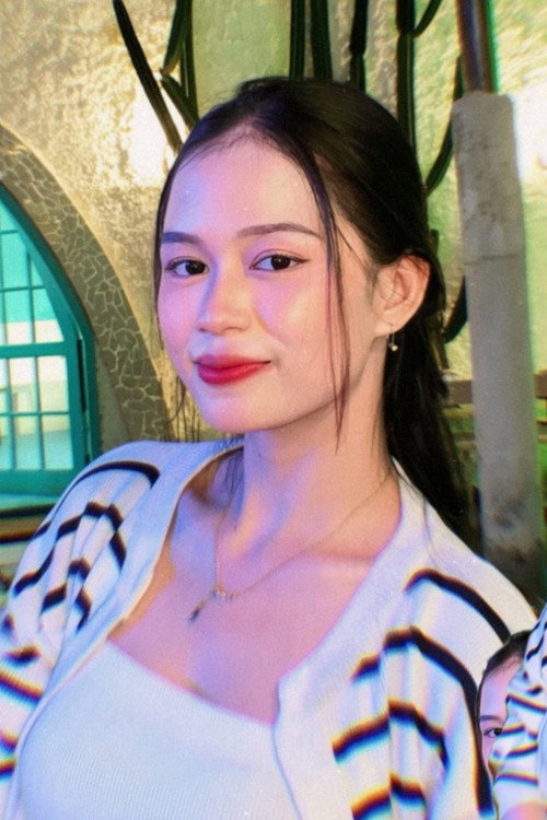Photo of Tri Aprilianti, Acting