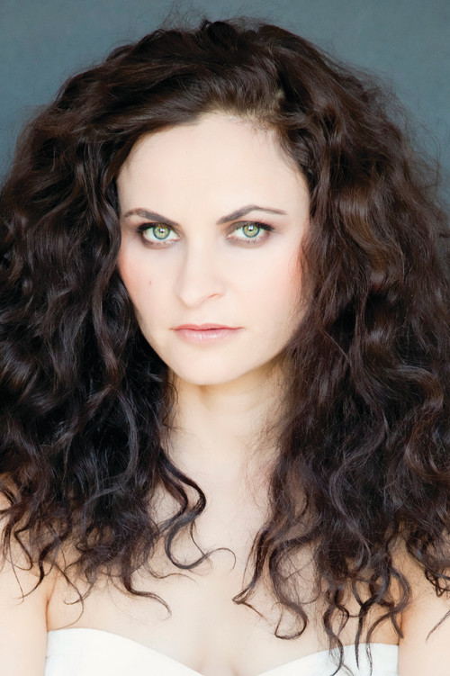 Rain Phoenix profile