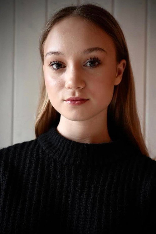 Photo of Kiwi Casslind, Acting