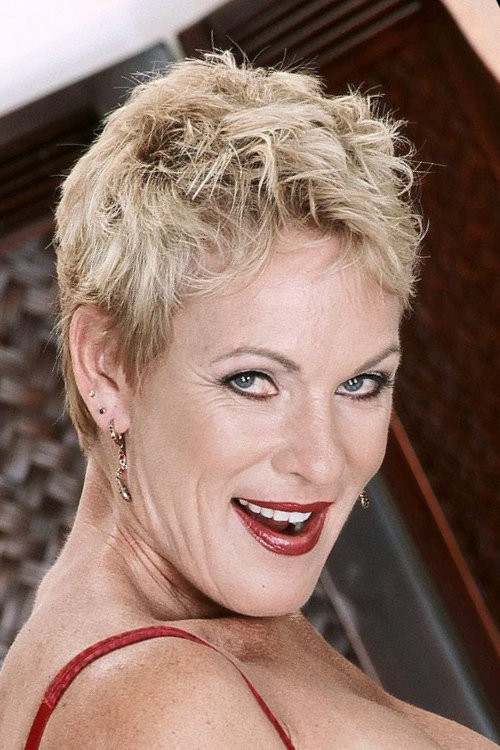 Photo of Julie Mandrews, Acting