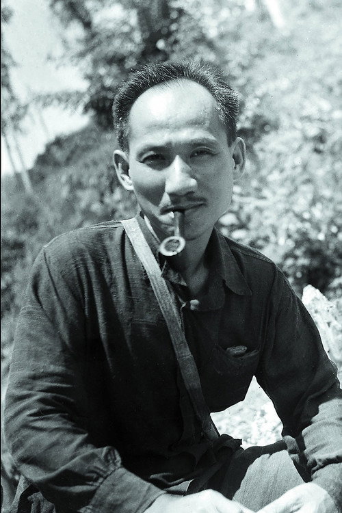 Photo of Nguyễn Tuân, Writing