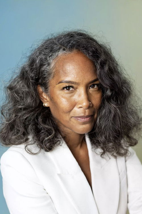 Mara Brock Akil profile