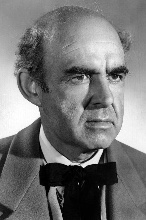 Nestor Paiva profile