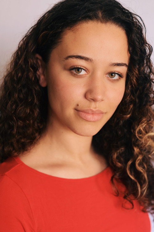 Photo of Amazone Gonsalves, Acting