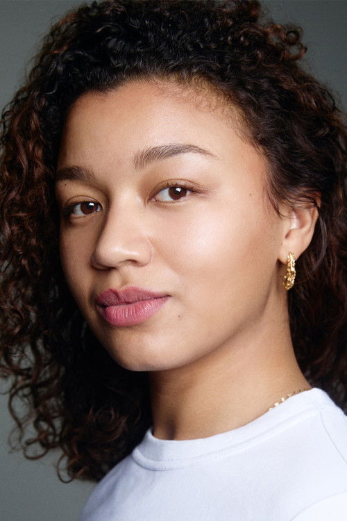 Zoë Love Smith profile