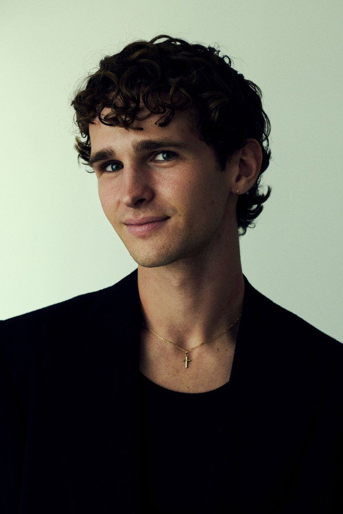 Photo of Damian Hempstead, Acting