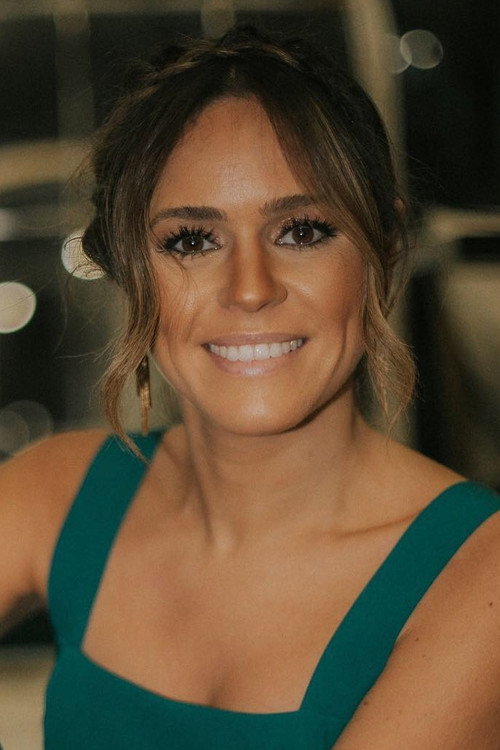 Photo of Alice Alves, Acting