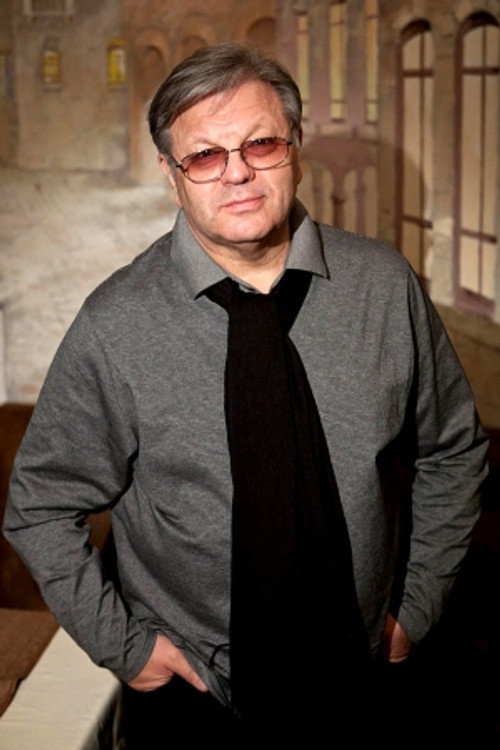 Photo of Ilya Noyabrev, Writing
