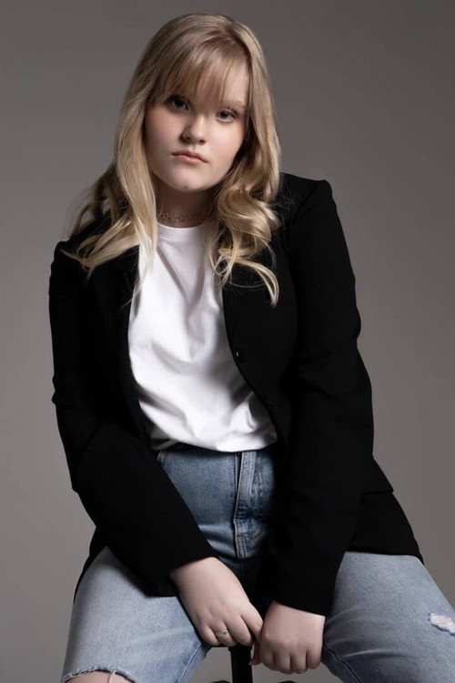 Photo of Haylee McPhan, Acting