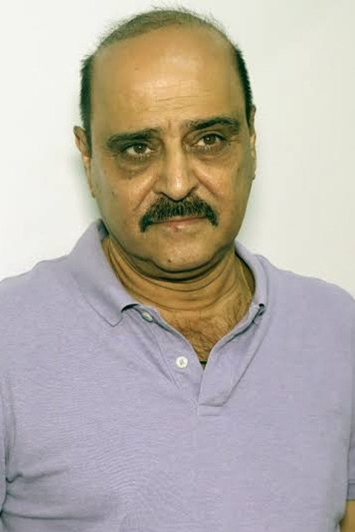 Photo of Karan Razdan, Writing