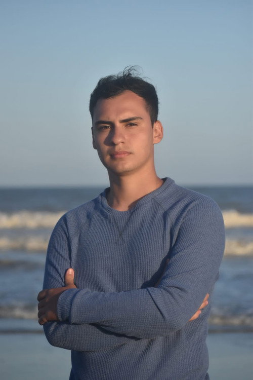 Photo of Ramiro Navarro, Camera