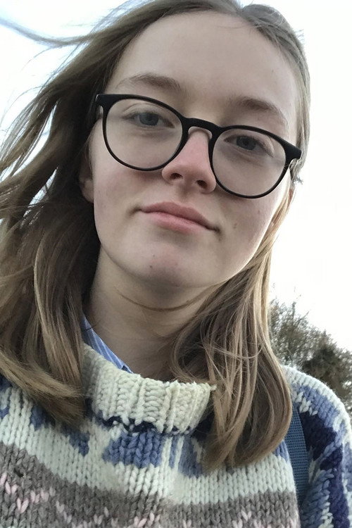 Photo of Scarlet Possnett, Acting