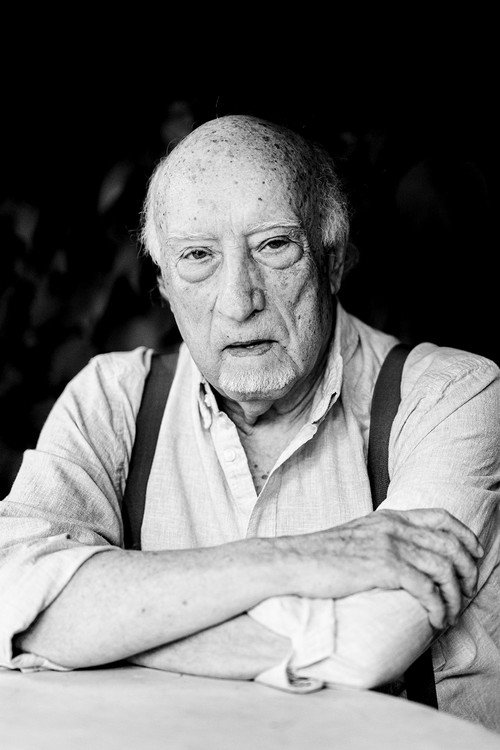 Photo of Manuel Vicent, Writing