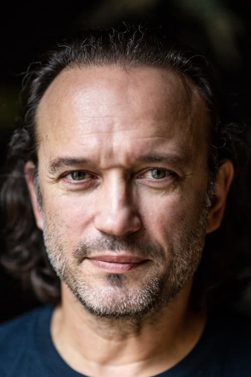 Vincent Perez profile