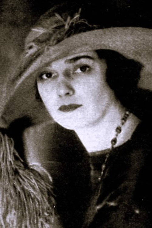 Photo of Julia Hoyt, Acting