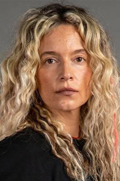 Hanzade Ofluoğlu profile