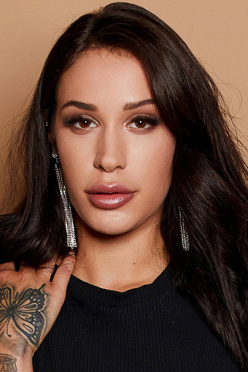 Photo of Lola Bellucci, Acting