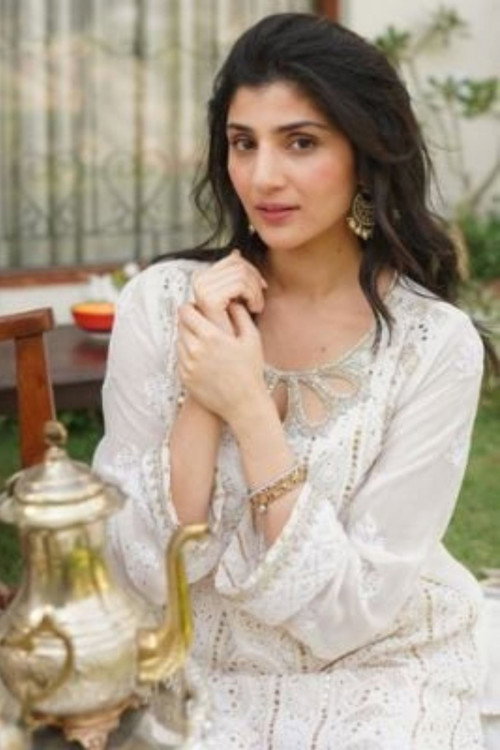 Photo of Maheen Siddiqui, Acting