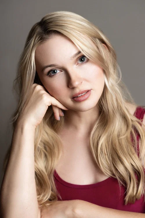 Photo of Taylor Skeens, Acting