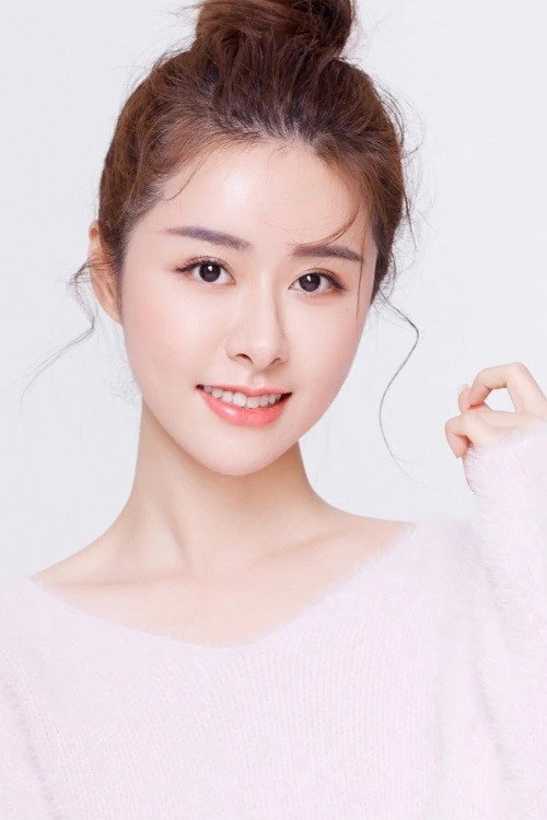 Photo of Wenyi He, Acting