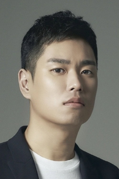 Photo of Lee Kyo-yeob, Acting