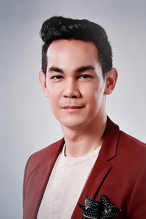 Danai Charuchinta profile