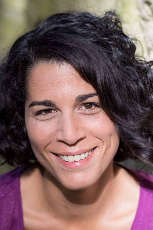 Photo of Kahena Saighi, Acting