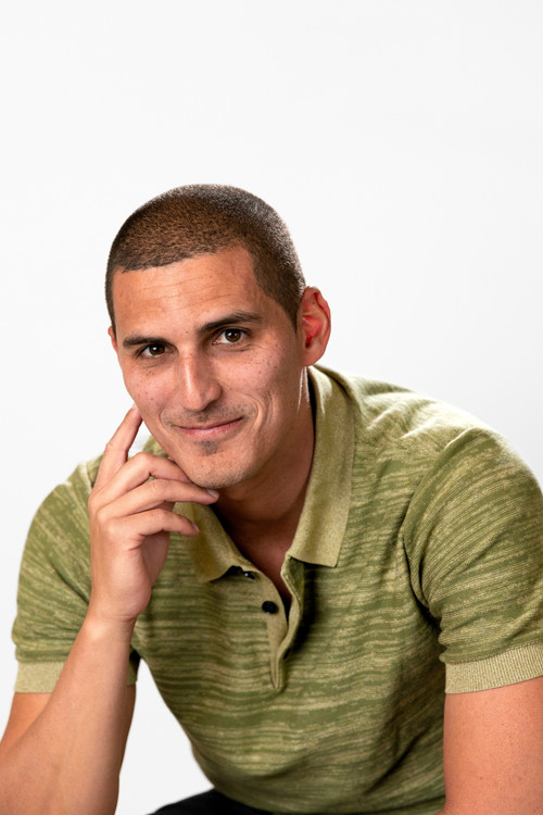 Photo of Erik R Suarez, Acting