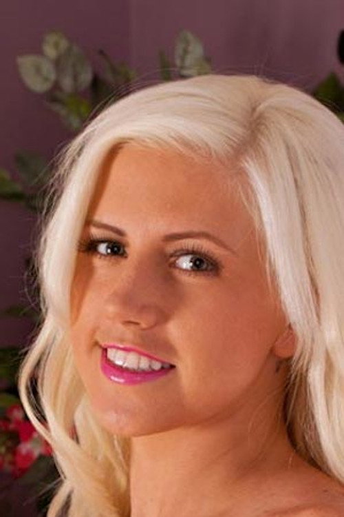 Photo of Chloe Dee, Acting
