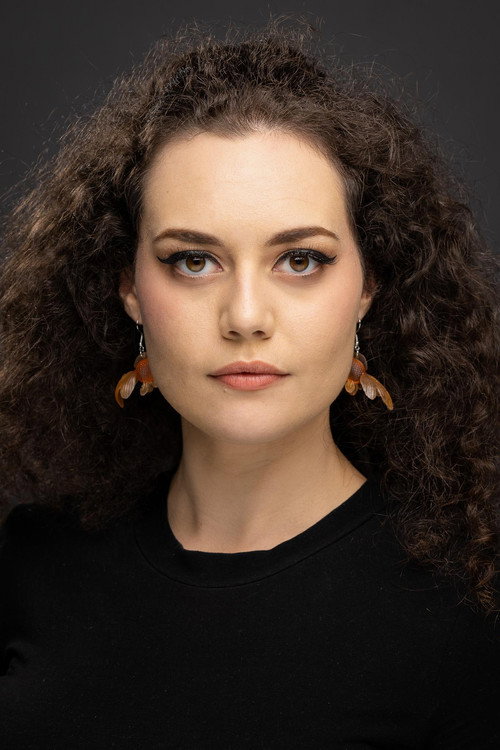 Photo of Gabby Carbon, Acting