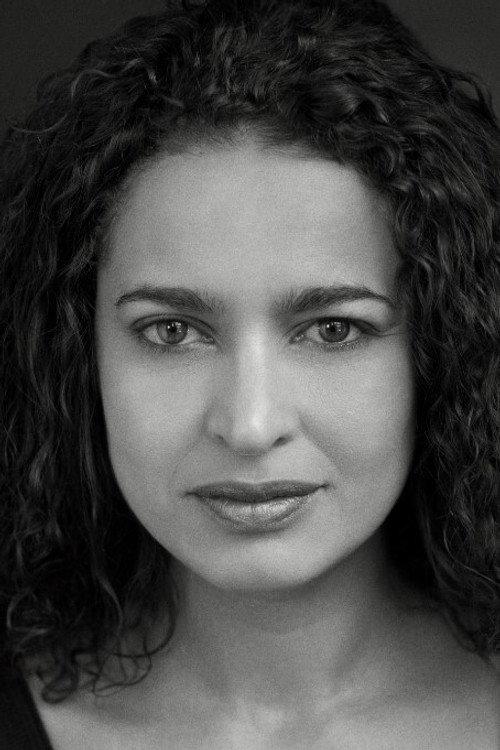Photo of Christianne Oliveira, Acting