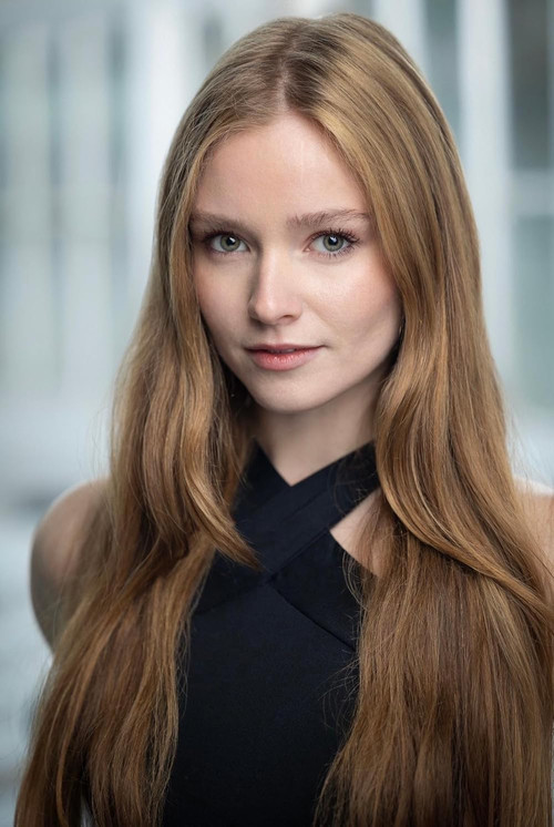 Photo of Chloë MacLeod, Acting